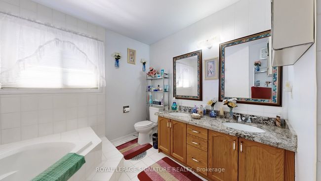 180 Kingknoll Dr, House other with 8 bedrooms, 4 bathrooms and 2 parking in Brampton ON | Image 24