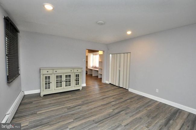 326 Mercer St, House other with 4 bedrooms, 2 bathrooms and null parking in GLOUCESTER CITY NJ | Image 5