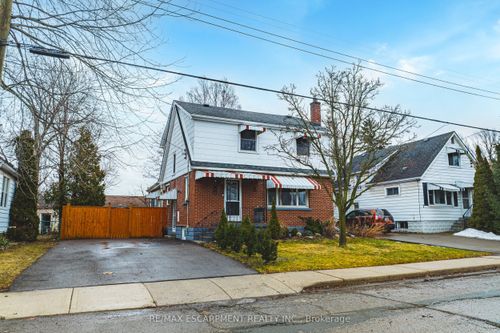 5 W 3rd St, Hamilton, ON, L9C3J5 | Card Image