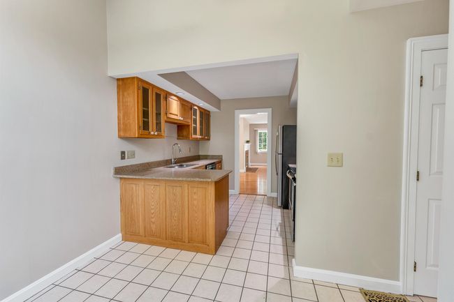 9 Peninsula Dr, Condo with 2 bedrooms, 3 bathrooms and null parking in Stratham NH | Image 11