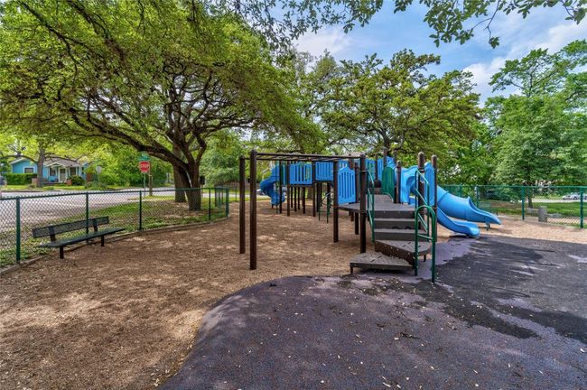 APT-103 - 202 E 45 Th St, Condo with 1 bedrooms, 1 bathrooms and null parking in Austin TX | Image 23