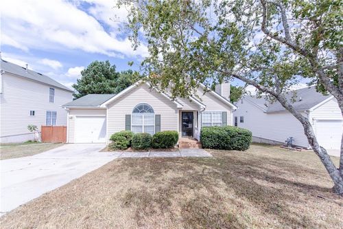 425 Eagles Flight Ln, Riverdale, GA, 30274-5262 | Card Image