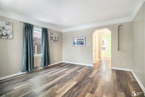 15792 Oceana Ave, Allen Park, MI, 48101-1942 | Card Image