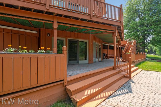 Stairs to Access Upper Deck from Lower Level | Image 33