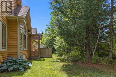 90 Bonaventure St, House other with 5 bedrooms, 3 bathrooms and null parking in Dieppe NB | Image 3