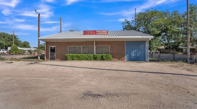 6914 S Service Rd, House other with 1 bedrooms, 1 bathrooms and null parking in Big Spring TX | Image 8
