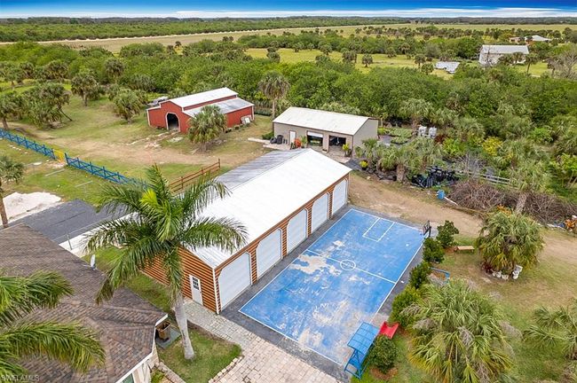 7684 County Rd 78, House other with 5 bedrooms, 6 bathrooms and 5 parking in FORT DENAUD FL | Image 31