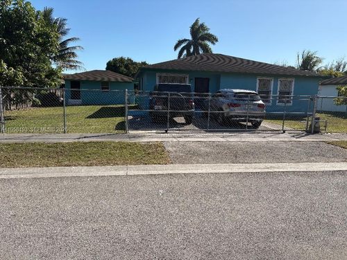 416 Nw 9th Pl, Florida City, FL, 33034-3153 | Card Image