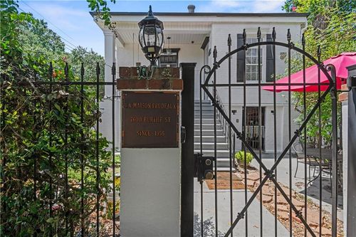 upper-7600 Burthe St, New Orleans, LA, 70118-5086 | Card Image