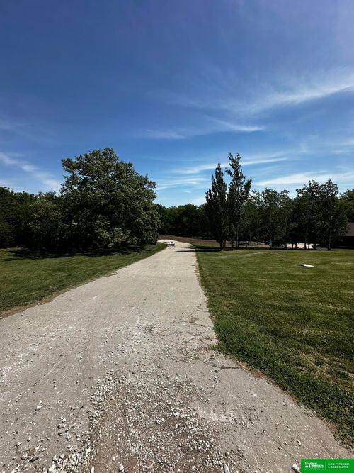 1978 Wagner Rd, Fremont, NE, 68025-6617 | Card Image