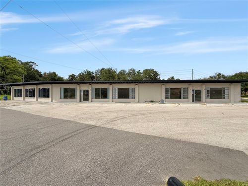 835 S Us Highway 27/441, LADY LAKE, FL, 32159-4546 | Card Image