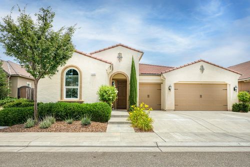 1439 N Maine Avenue, Clovis, CA, 93619 | Card Image