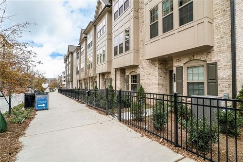 603 Broadview Pl Ne, Atlanta, GA, 30324-3652 | Card Image