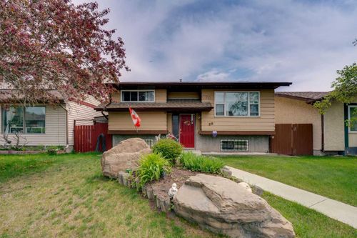 20 Ogmoor Cres Se, Calgary, AB, T2C2E9 | Card Image