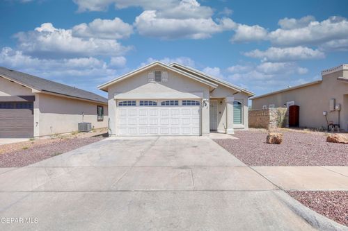 821 Nena Shapleigh Ln, Socorro, TX, 79927-6503 | Card Image