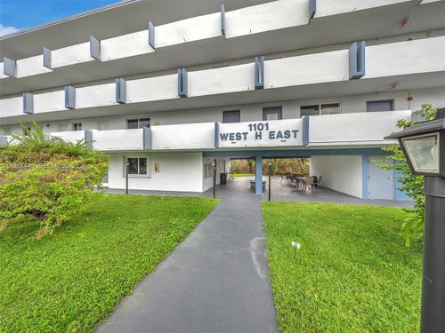 apt-307-1101 Ne 191st St, Miami, FL, 33179-4027 | Card Image