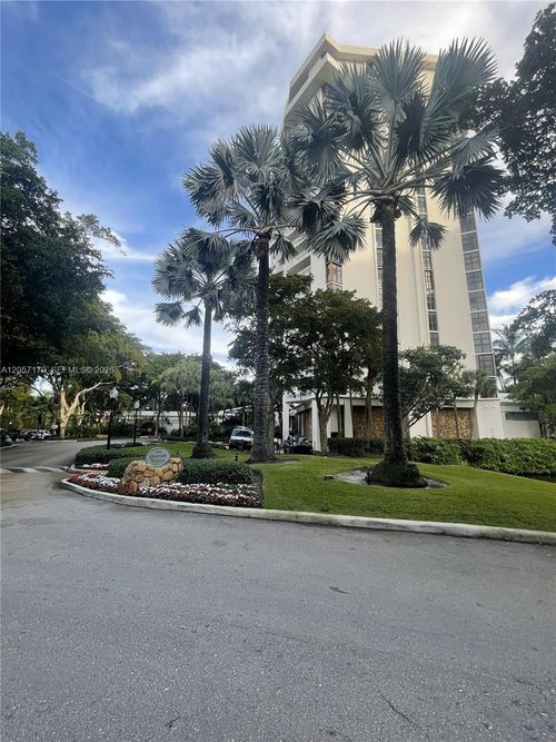 1807-1000 Quayside Ter, Miami, FL, 33138-2243 | Card Image