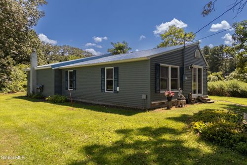 40 Dean Rd, Hudson Falls, NY, 12839-3901 | Card Image