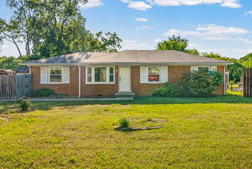 4 Gettysburg St, Clarksville, TN, 37042-3608 | Card Image