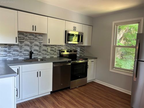 89 Smith Clove Rd, Central Valley, NY, 10917-3401 | Card Image