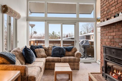 16-105 Forum Drive, Warren, VT, 05674 | Card Image