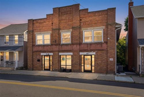 41 S 2nd St, COPLAY, PA, 18037-1205 | Card Image