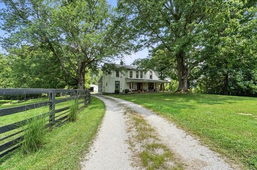 3943 Smith Rd, Mentor, KY, 41007-8450 | Card Image