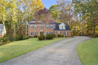 4241 Singing Post Lane, House other with 5 bedrooms, 2 bathrooms and null parking in Roswell GA | Image 3