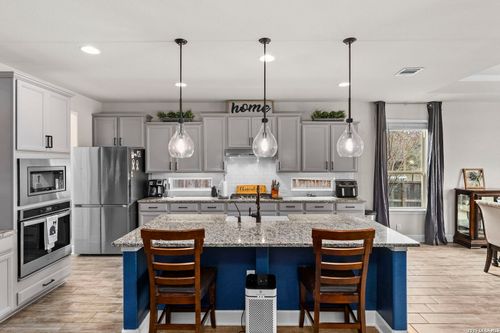 29023 Front Gate, Fair Oaks Ranch, TX, 78015-5123 | Card Image