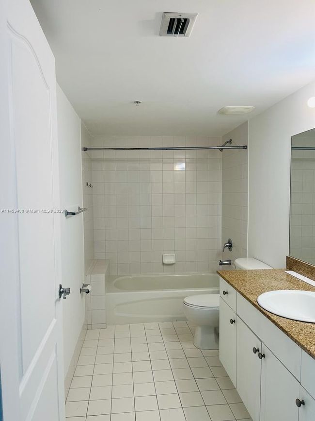 APT-802 - 60 Nw 37 Th Ave, Condo with 2 bedrooms, 2 bathrooms and null parking in Miami FL | Image 21