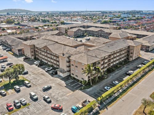 3-8851 Nw 119th St, Hialeah Gardens, FL, 33018-7901 | Card Image