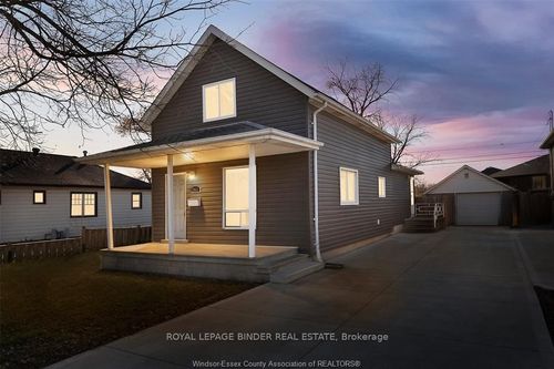 {{alt}} | Card Image