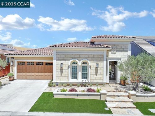 1927 Burgundy Ln, Brentwood, CA, 94513-6479 | Card Image