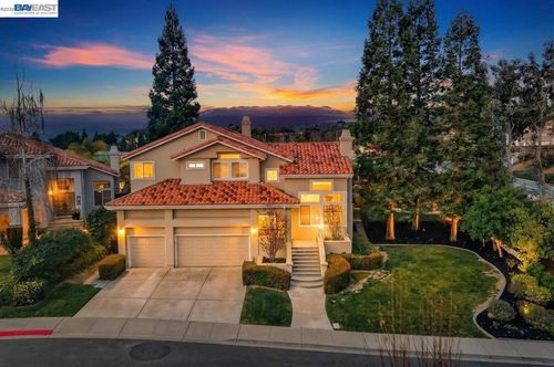 788 Crystal Ln, Pleasanton, CA, 94566-7826 | Card Image