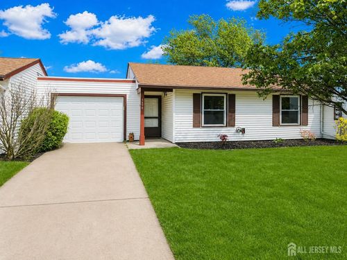 149-B Maclura Plz, Monroe, NJ, 08831-5841 | Card Image