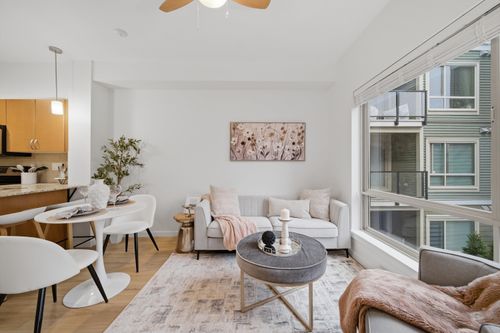 318-13789 107a Ave, Surrey, BC, V3T0B8 | Card Image