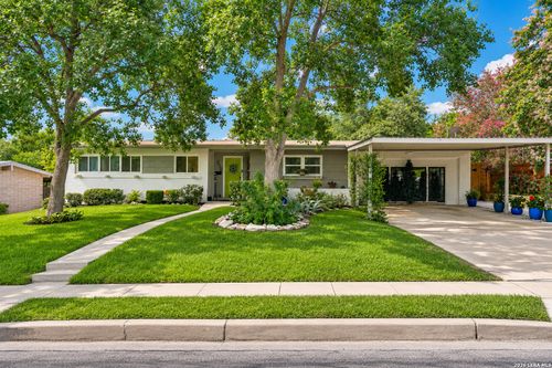 250 Springwood Ln, San Antonio, TX, 78216-6732 | Card Image