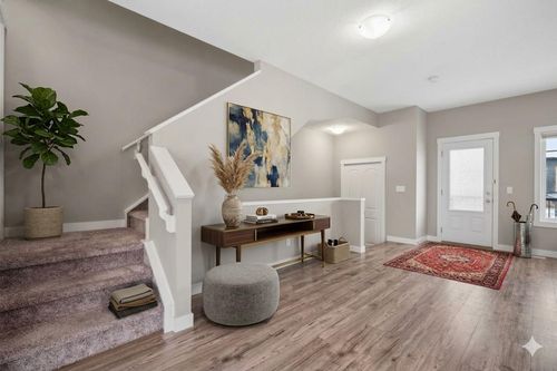 1006-32 Horseshoe Cres, Cochrane, AB, T4C2P4 | Card Image