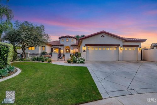 2205 Raleigh Ct, Bakersfield, CA, 93311-8558 | Card Image