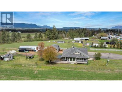 2067 Okanagan St, House other with 4 bedrooms, 3 bathrooms and 6 parking in Armstrong BC | Image 2