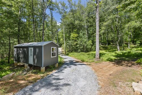 201 Sawyer Ln, Horse Shoe, NC, 28742-8555 | Card Image