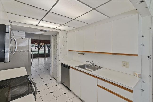 APT-101F - 12701 Sw 13 Th St, Condo with 2 bedrooms, 2 bathrooms and null parking in Pembroke Pines FL | Image 15