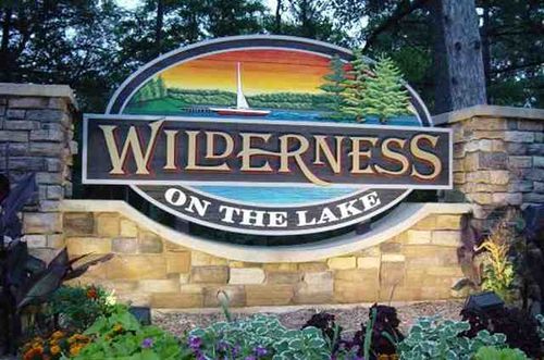 222-350 E Hiawatha Drive, Lake Delton, WI, 53940 | Card Image