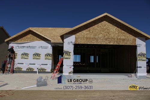 2085 Heathrow Ave, Casper, WY, 82609-3932 | Card Image