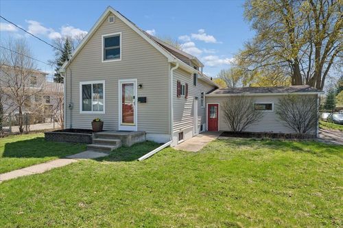 2001 Melrose Street, Madison, WI, 53704 | Card Image