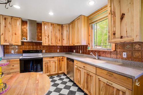 388 Percy Rd, Stark, NH, 03582-6304 | Card Image