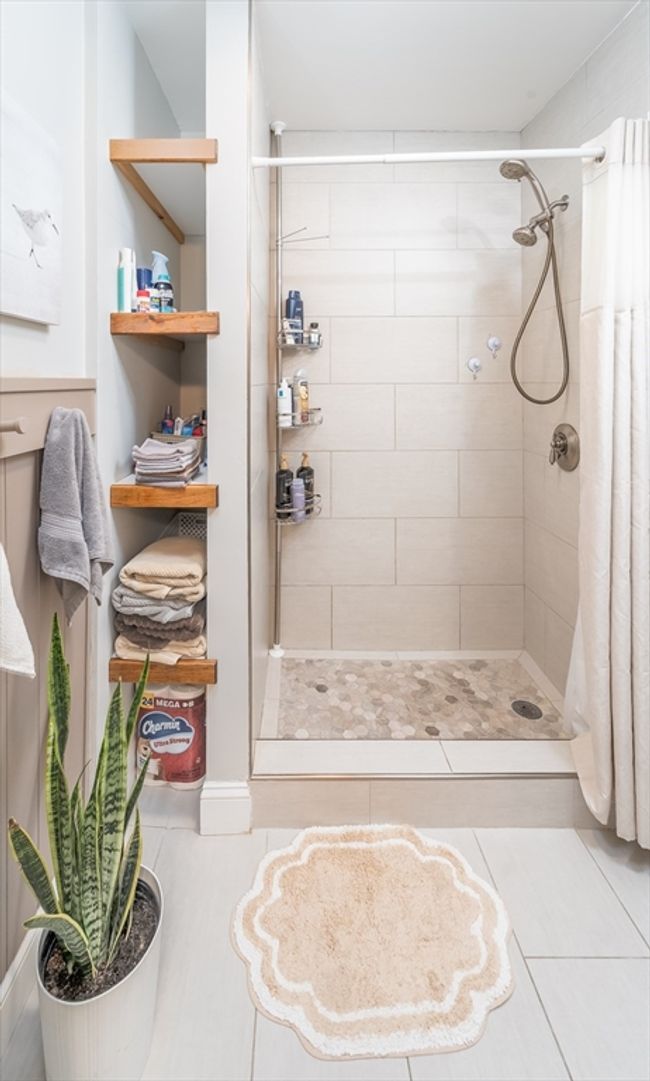 APT-1 - 646 E 7 Th St, Condo with 2 bedrooms, 1 bathrooms and null parking in Boston MA | Image 11