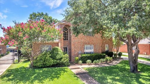 1300 Yellowstone Ln, Carrollton, TX, 75006-1538 | Card Image