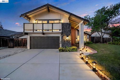 40684 Mission Blvd, Fremont, CA, 94539-3852 | Card Image