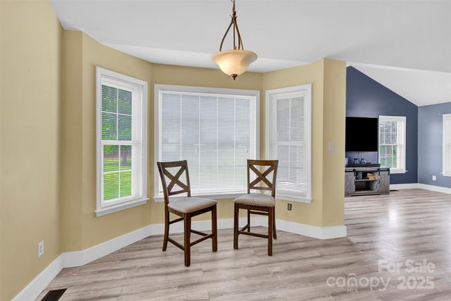 Breakfast Nook | Image 10
